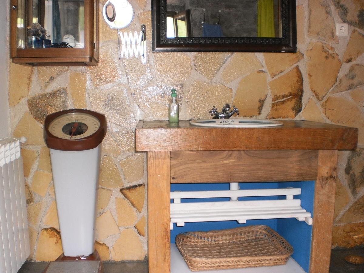 Larraenea Bed And Breakfast Lesaka Luaran gambar