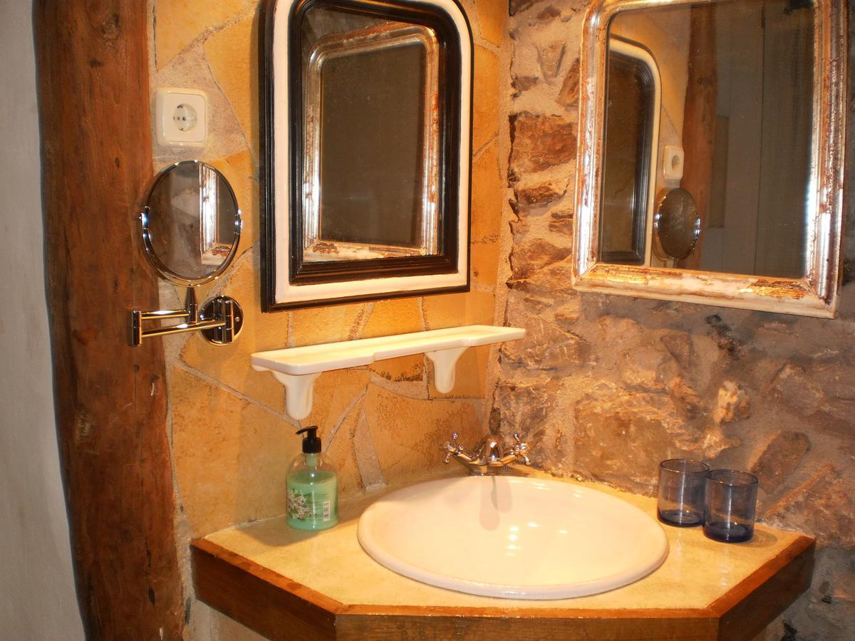 Larraenea Bed And Breakfast Lesaka Luaran gambar